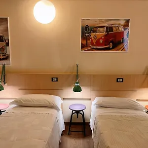  Hostel Bg Itálie